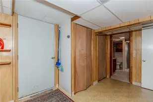 71 Clarence St, Cranston, RI 02910 - Photo 35