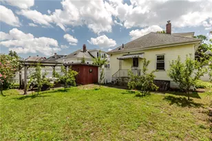 71 Clarence St, Cranston, RI 02910 - Photo 37