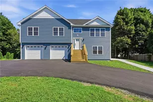 8 Fairgreen Dr, West Warwick, RI 02893 - Photo 1