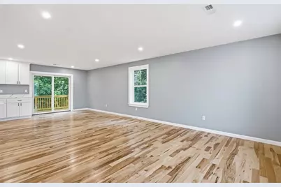 8 Fairgreen Drive, West Warwick, RI 02893 - Photo 5