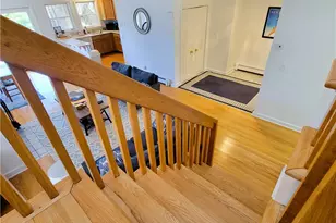 9 Narragansett Ave, Newport, RI 02840 - Photo 17