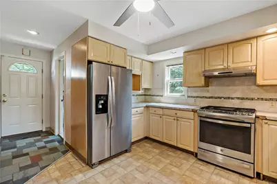 813 South Road, South Kingstown, RI 02879 - Photo 5