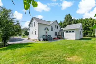 813 S Rd, South Kingstown, RI 02879 - Photo 31