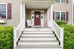 104 Birchwood Dr, South Kingstown, RI 02879 - Photo 7