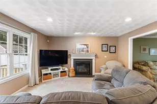 104 Birchwood Dr, South Kingstown, RI 02879 - Photo 13