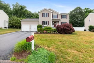 104 Birchwood Dr, South Kingstown, RI 02879 - Photo 5