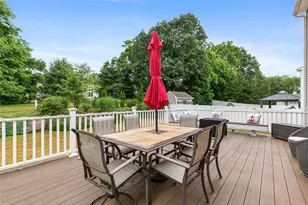 104 Birchwood Dr, South Kingstown, RI 02879 - Photo 33