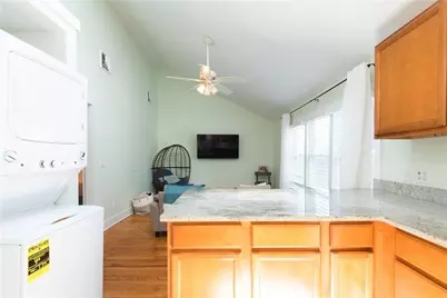 393 Aquidneck Avenue, Middletown, RI 02842 - Photo 3
