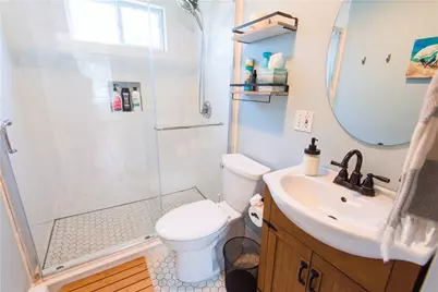 393 Aquidneck Avenue, Middletown, RI 02842 - Photo 9