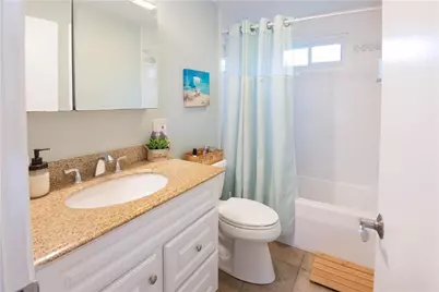391 Aquidneck Avenue, Middletown, RI 02842 - Photo 11