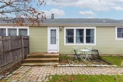 391 Aquidneck Avenue, Middletown, RI 02842 - Photo 13