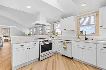 18 Barney Street #3, Newport, RI 02840 - Photo 1
