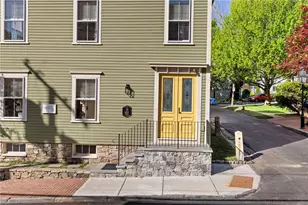 18 Barney St, Newport, RI 02840 - Photo 33