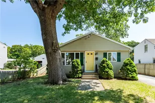 45 Brookdale Blvd, Pawtucket, RI 02861 - Photo 1