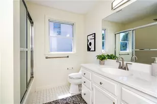 45 Brookdale Blvd, Pawtucket, RI 02861 - Photo 15