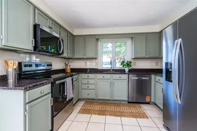45 Brookdale Boulevard, Pawtucket, RI 02861 - Photo 9