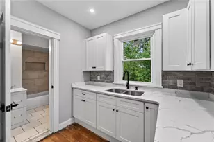 31 Bowdoin St, Providence, RI 02909 - Photo 9