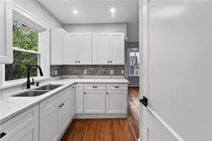 31 Bowdoin St, Providence, RI 02909 - Photo 7