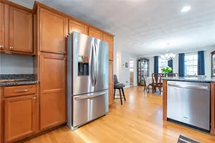 1289 Diamond Hill Rd, Woonsocket, RI 02895 - Photo 15