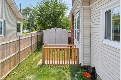 100 Centre Street, East Providence, RI 02916 - Photo 29