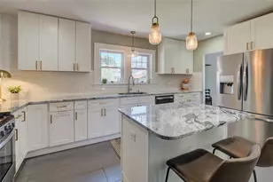 79 Hawthorne Ave, Cranston, RI 02910 - Photo 13