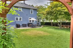 79 Hawthorne Ave, Cranston, RI 02910 - Photo 35
