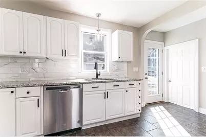 97 Williams Avenue, East Providence, RI 02914 - Photo 15