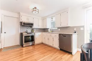 25 Stony Brook Dr, Cranston, RI 02920 - Photo 11