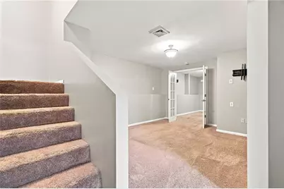 105 Branch Avenue, Cumberland, RI 02864 - Photo 17
