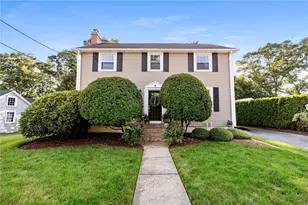 698 High St, Cumberland, RI 02864 - Photo 1