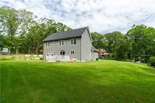 22 Saddlebrook Dr, Warwick, RI 02818 - Photo 47