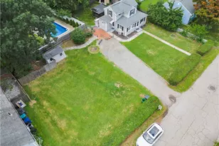 239 Welfare Ave, Warwick, RI 02888 - Photo 17