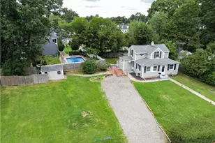 239 Welfare Ave, Warwick, RI 02888 - Photo 5