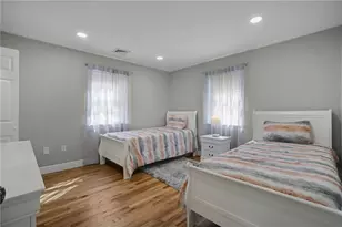 88 Reservoir Ave, Pawtucket, RI 02860 - Photo 17