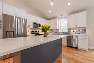 20 Eva Ln, Cranston, RI 02921 - Photo 5