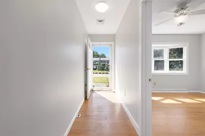 7 Namquid Drive, Middletown, RI 02842 - Photo 5