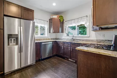 26 Oakland Avenue, Cranston, RI 02910 - Photo 7