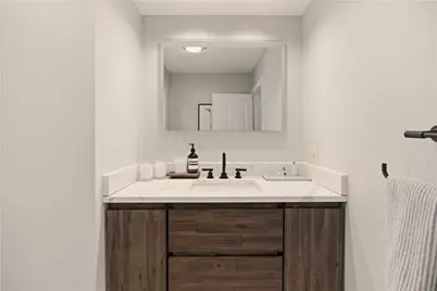 28 Kay Street #3, Newport, RI 02840 - Photo 23