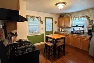 74 Pollard Ave, Pawtucket, RI 02861 - Photo 5
