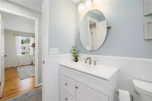 135 Beverly Rd, East Providence, RI 02915 - Photo 9