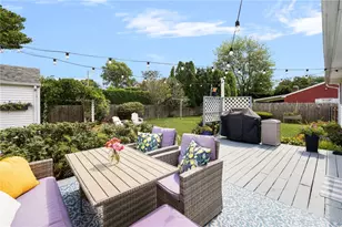 135 Beverly Rd, East Providence, RI 02915 - Photo 27
