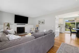 135 Beverly Rd, East Providence, RI 02915 - Photo 3
