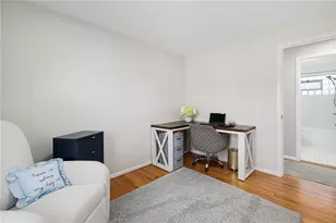 135 Beverly Rd, East Providence, RI 02915 - Photo 13