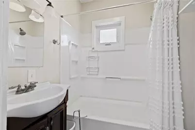 16 Dean Avenue #2, Newport, RI 02840 - Photo 9