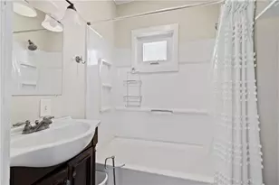16 Dean Ave, Newport, RI 02840 - Photo 9