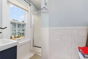 74 John St, Providence, RI 02906 - Photo 15