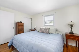 7 Woodbine St, East Providence, RI 02915 - Photo 23