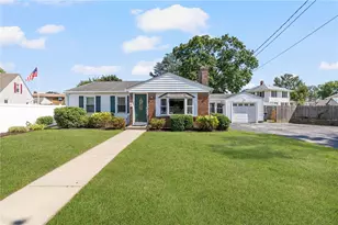 7 Woodbine St, East Providence, RI 02915 - Photo 3