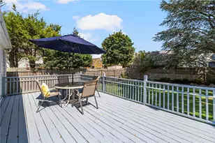 7 Woodbine St, East Providence, RI 02915 - Photo 17