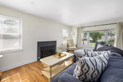 7 Woodbine Street, East Providence, RI 02915 - Photo 7